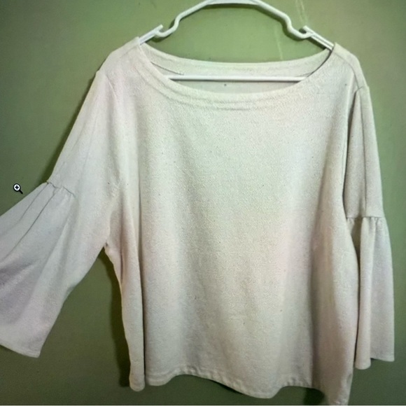 Sweaters - Elegant cream woman’s top size 2X bell sleeve work casual